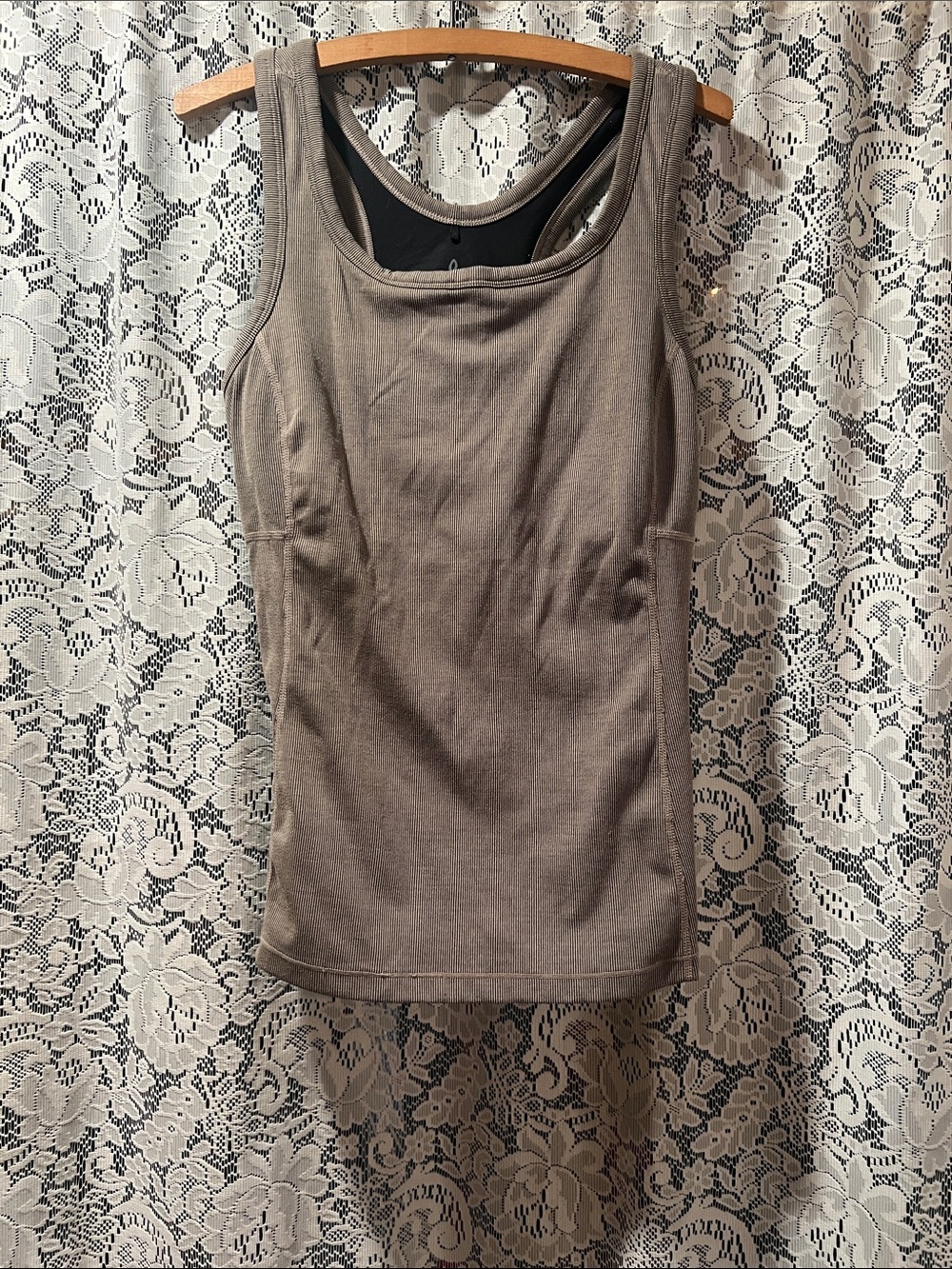 Prana Taupe Scoop Neck Tank Top Size Medium